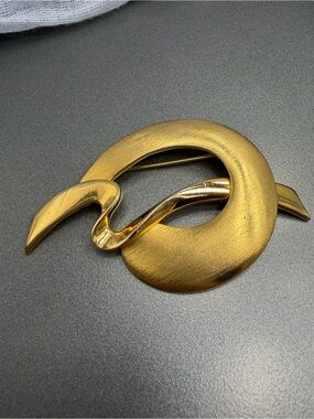 😎30% off Simon Chang High Fashion Brooch #64sb